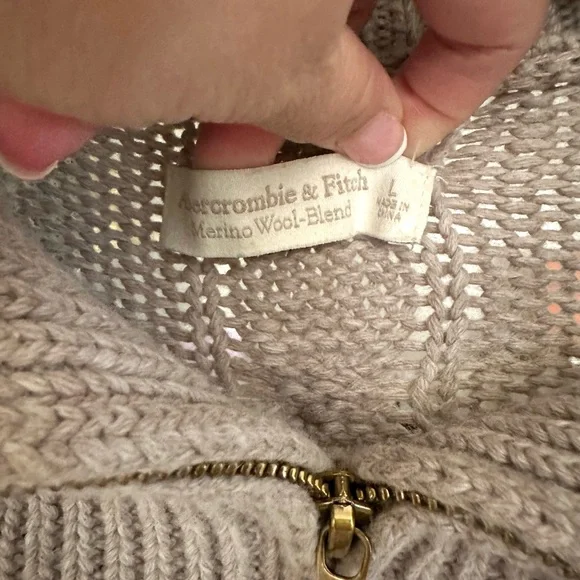 Abercrombie & Fitch Cable-Knit Full Zip collared Sweater Jacket Taupe - Picture 5 of 12